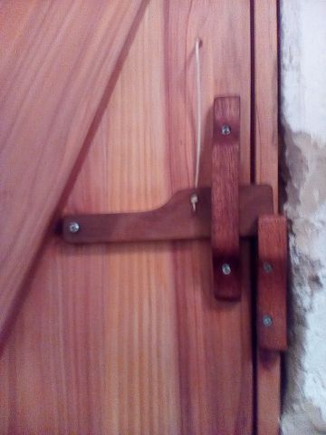 door inside lock